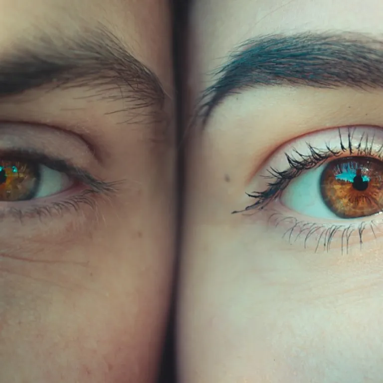 Are gift cards available in Serbia?